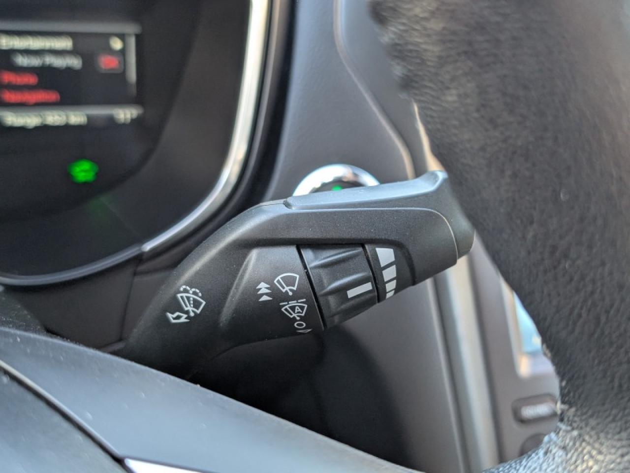2020 Ford Fusion Titanium  **SUNROOF - COOLED SEATS** Photo