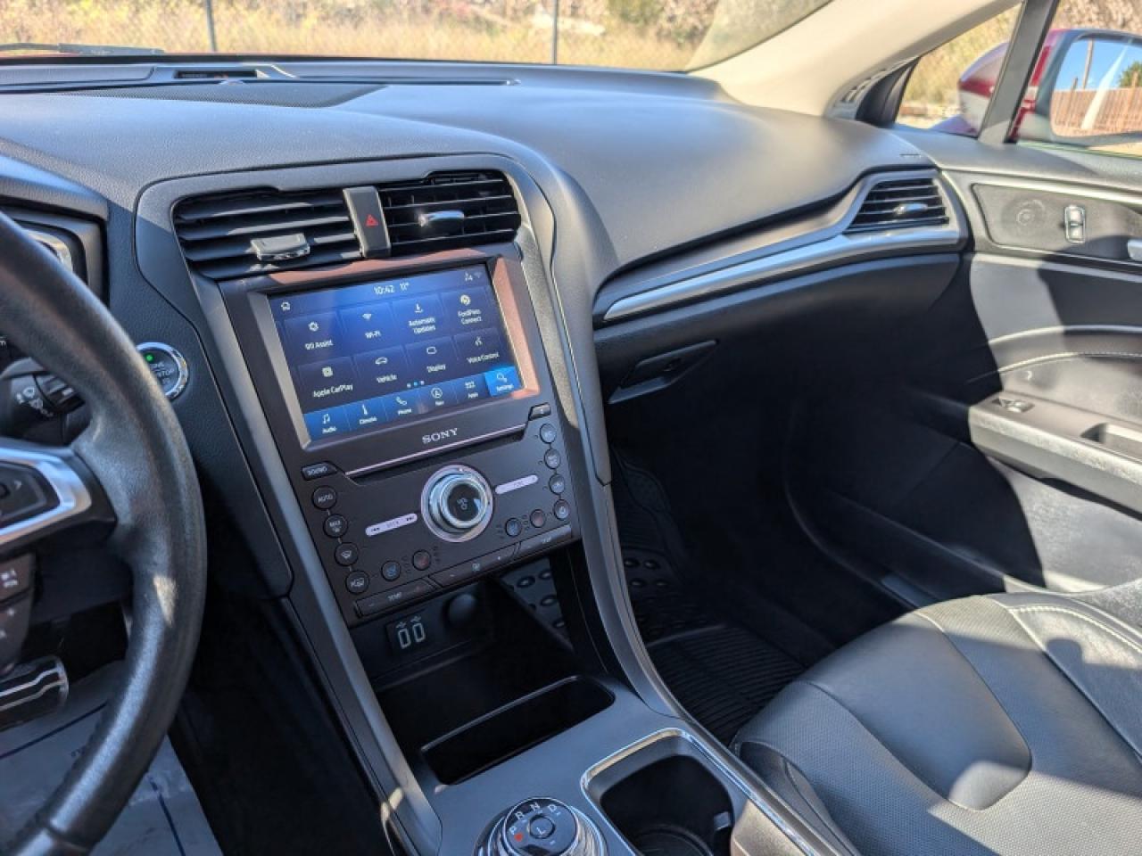 2020 Ford Fusion Titanium  **SUNROOF - COOLED SEATS** Photo