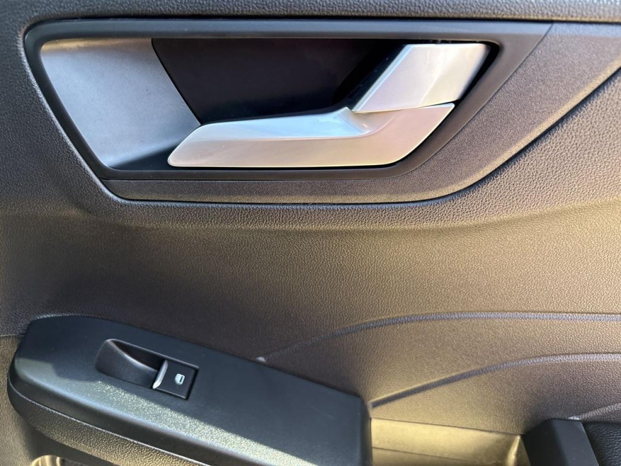 2024 Ford Escape Platinum Photo5