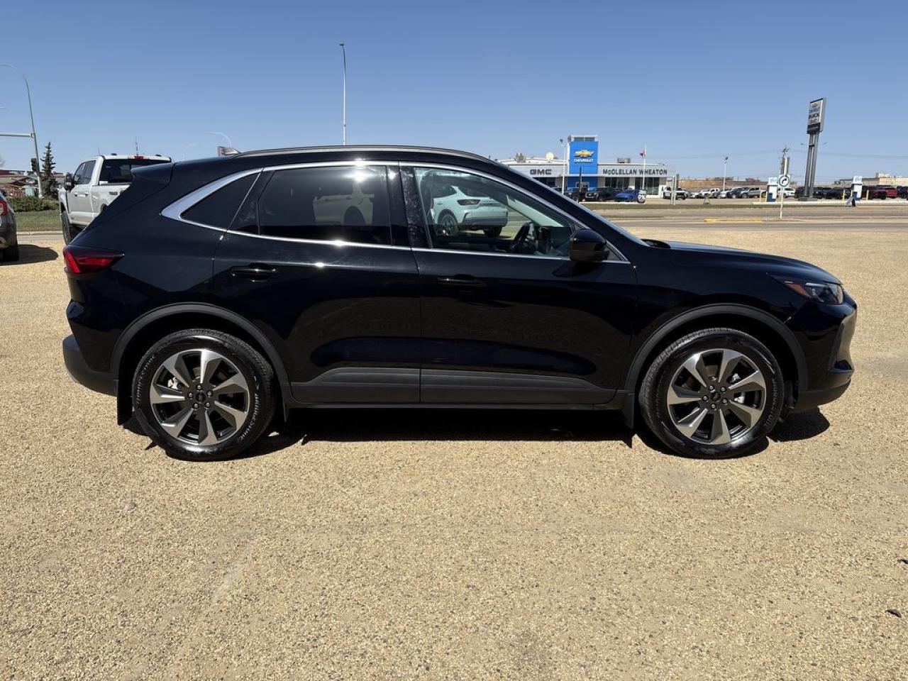 2024 Ford Escape Platinum Photo5