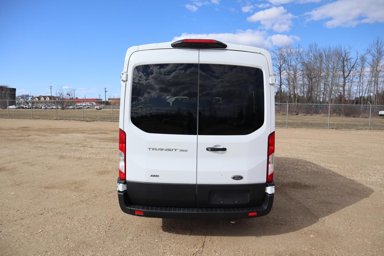 2021 Ford Transit Passenger Wagon XL Photo5
