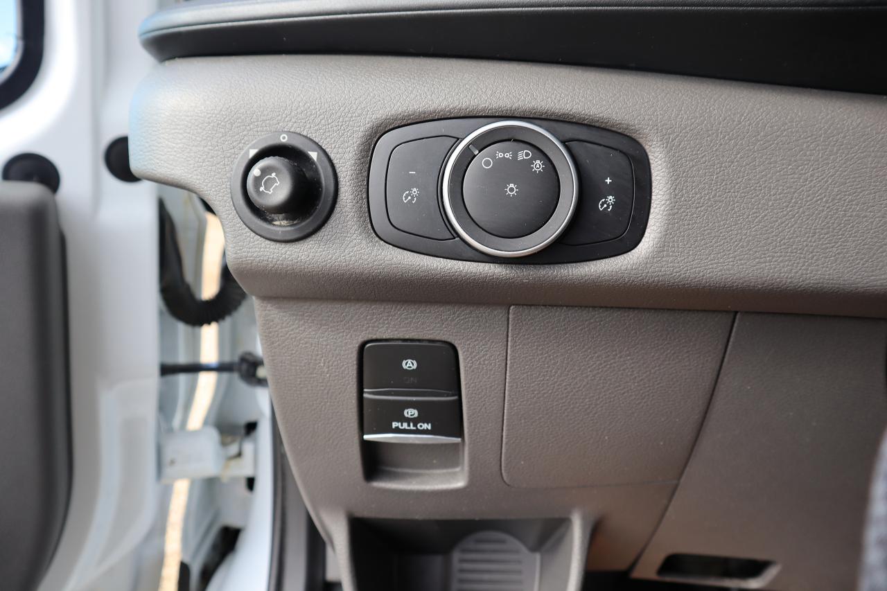 2021 Ford Transit Passenger Wagon XL Photo5
