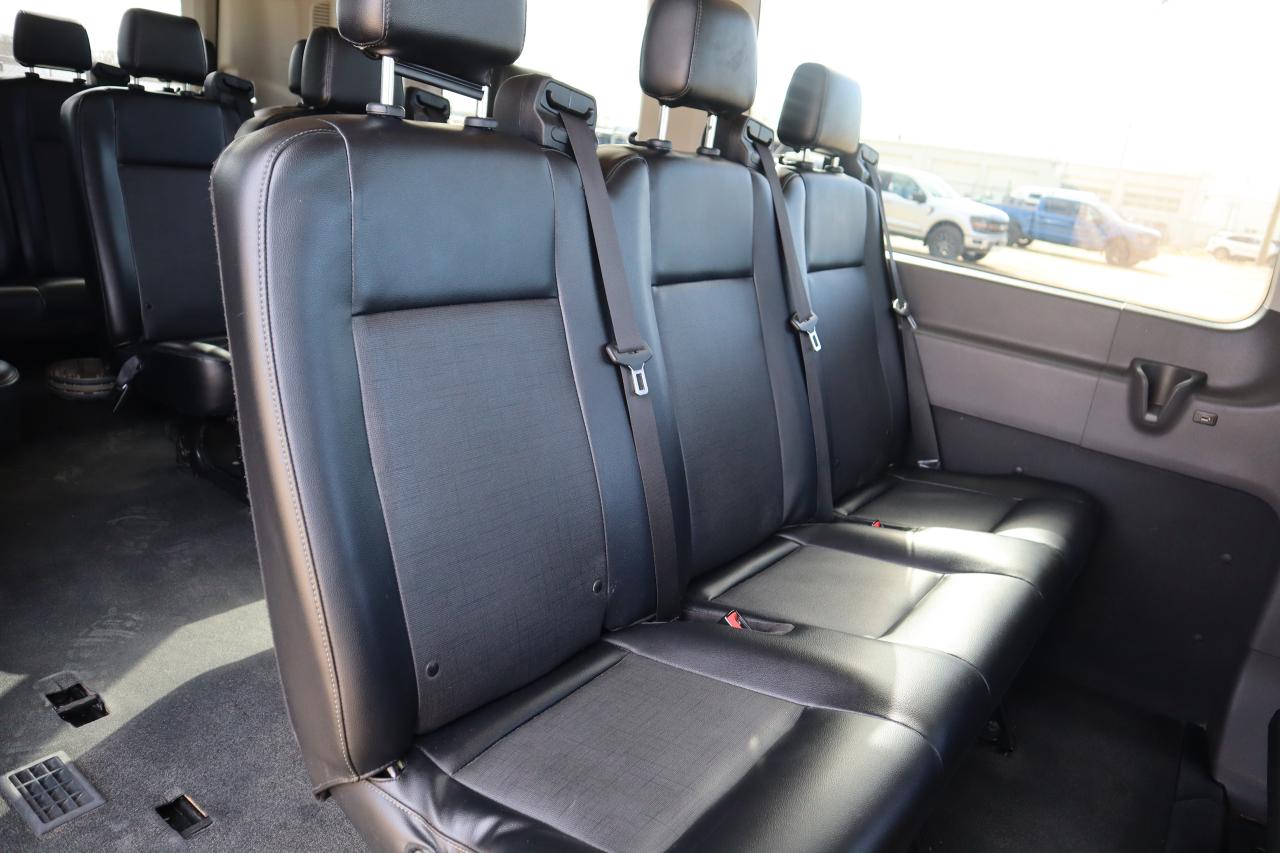 2021 Ford Transit Passenger Wagon XL Photo5