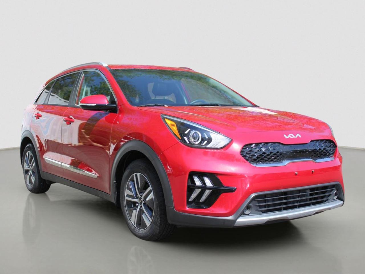 Used 2022 Kia NIRO EX FWD for sale in Courtenay, BC