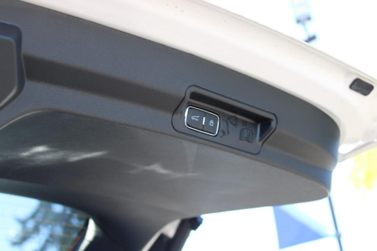 2025 Ford Explorer ST Photo