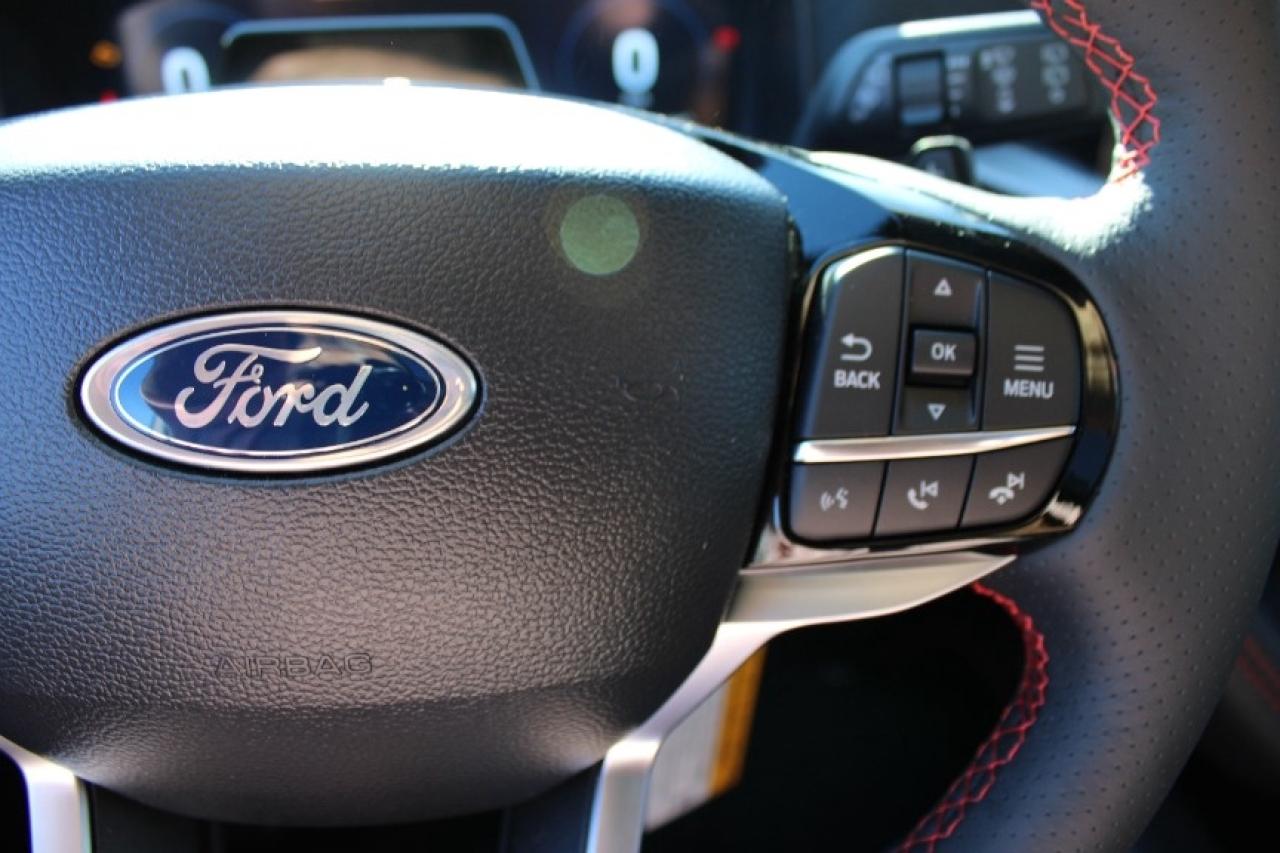 2025 Ford Explorer ST Photo