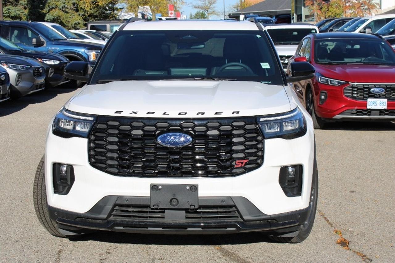 2025 Ford Explorer ST Photo