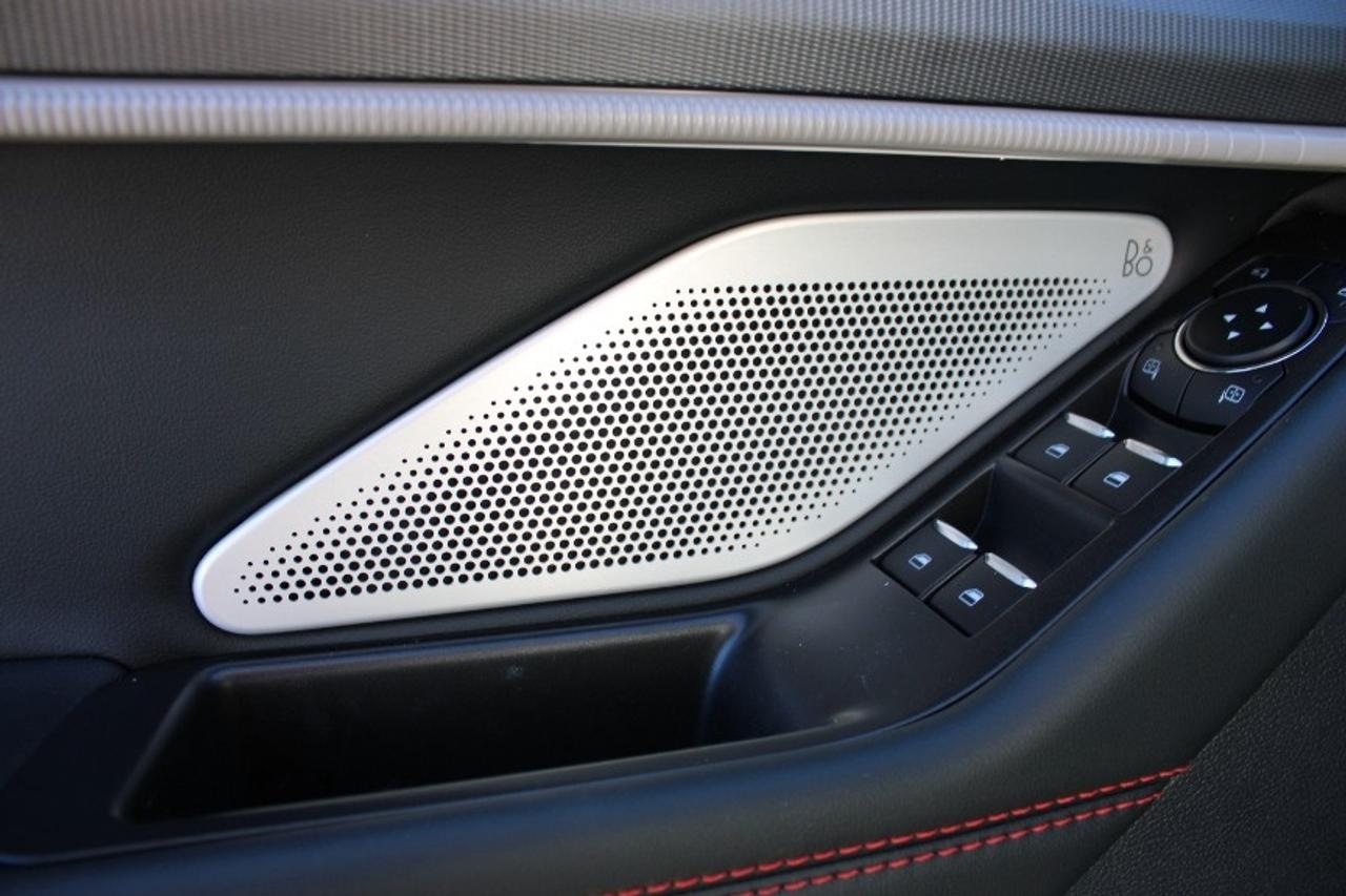 2025 Ford Explorer ST Photo