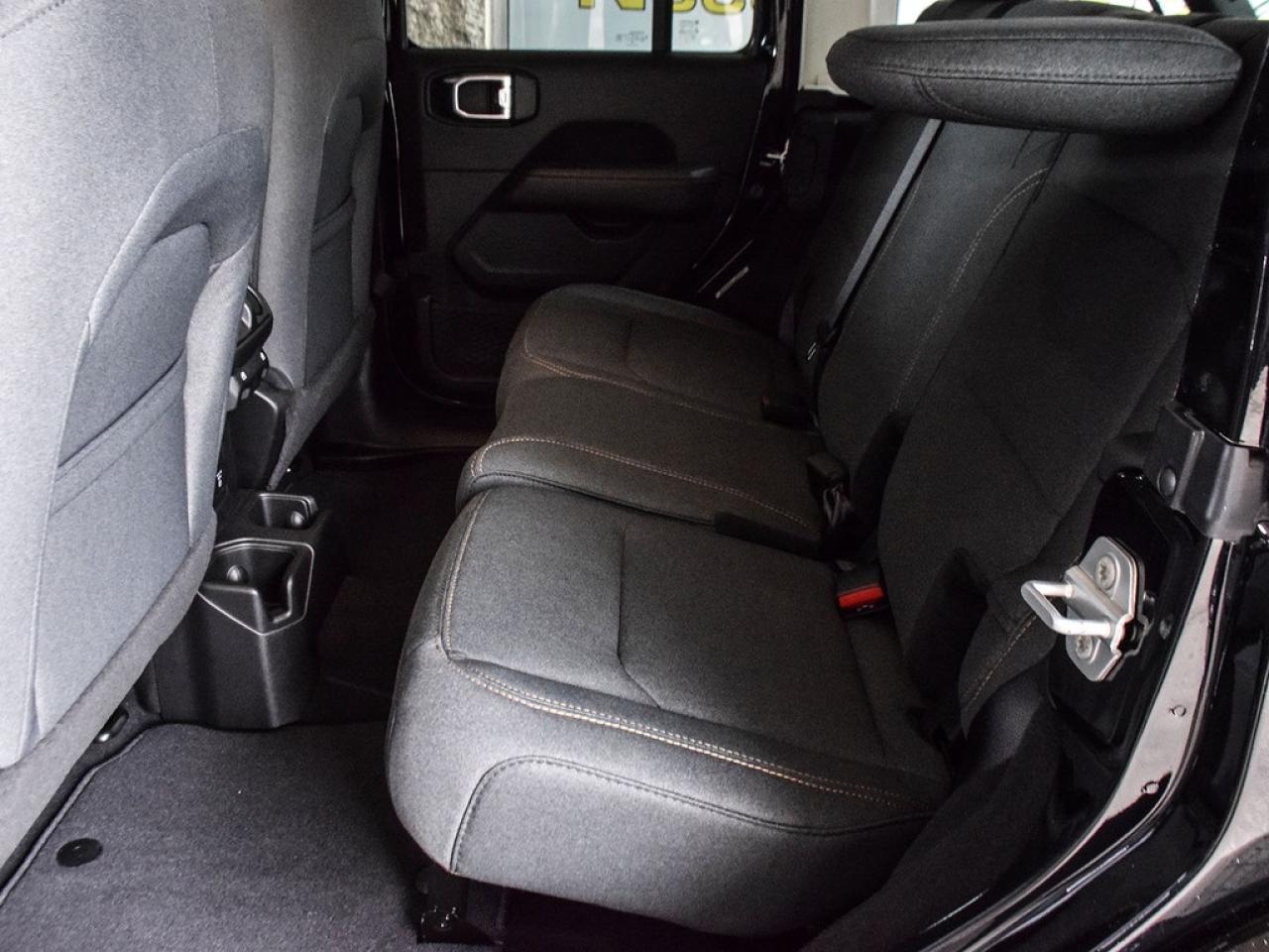 2025 Jeep Wrangler Sahara [DEMO|BLINDSPOT|HEATEDSTEERING|REMOTESTATER Photo