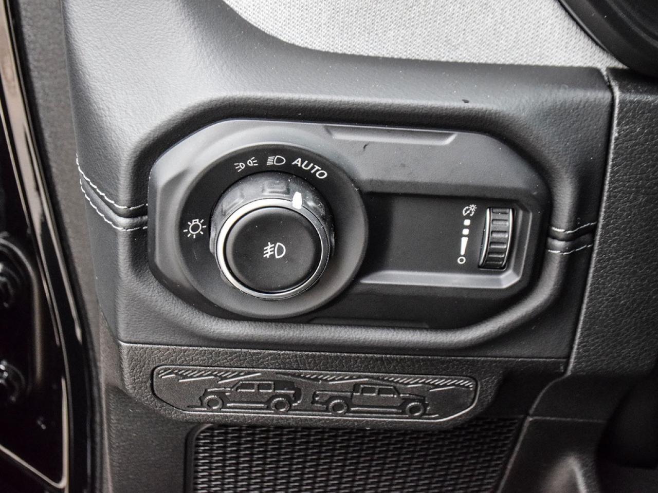 2025 Jeep Wrangler Sahara [DEMO|BLINDSPOT|HEATEDSTEERING|REMOTESTATER Photo