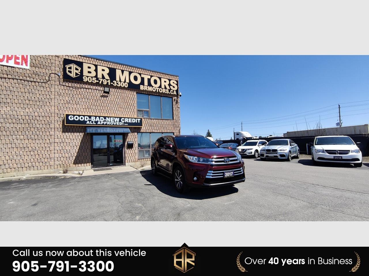 2017 Toyota Highlander XLE | Leather | Sun Roof | No Accidents Reported | Photo