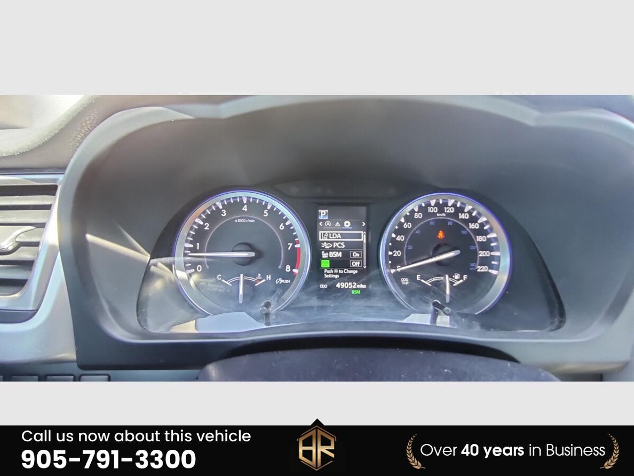 2017 Toyota Highlander XLE | Leather | Sun Roof | No Accidents Reported | Photo