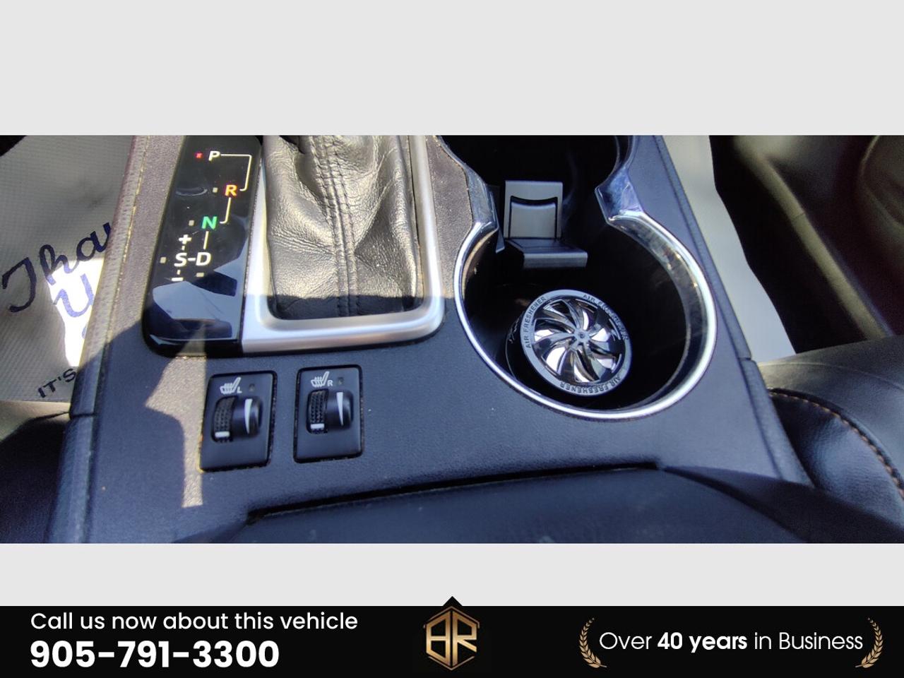 2017 Toyota Highlander XLE | Leather | Sun Roof | No Accidents Reported | Photo