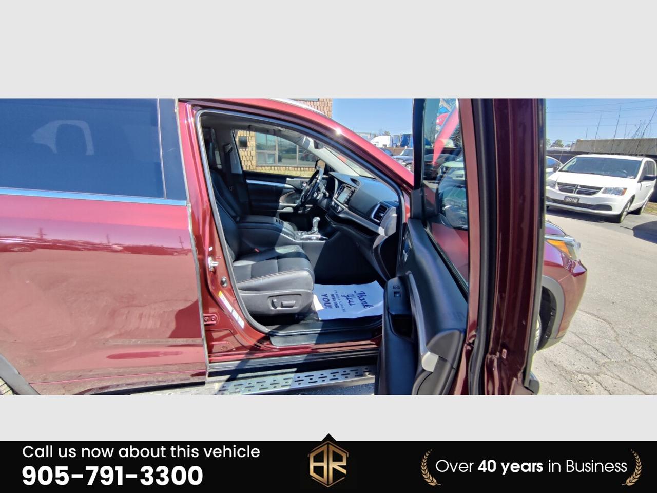 2017 Toyota Highlander XLE | Leather | Sun Roof | No Accidents Reported | Photo