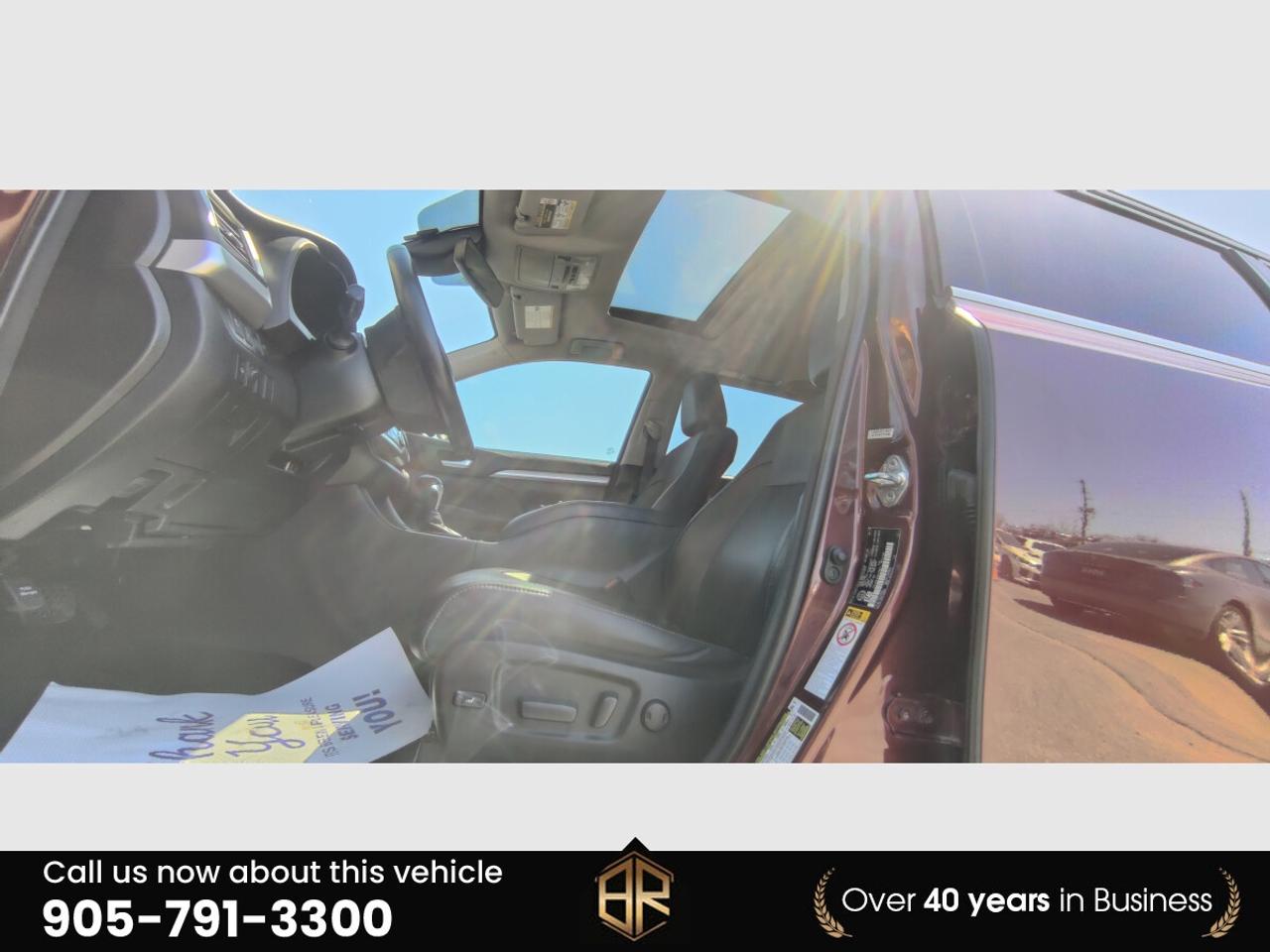 2017 Toyota Highlander XLE | Leather | Sun Roof | No Accidents Reported | Photo