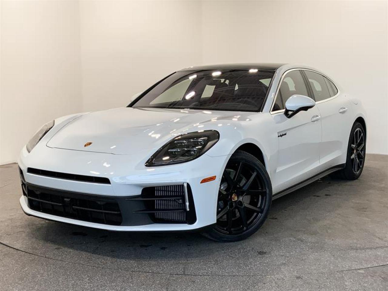 New 2025 Porsche Panamera 4 E-Hybrid AWD for sale in Langley City, BC