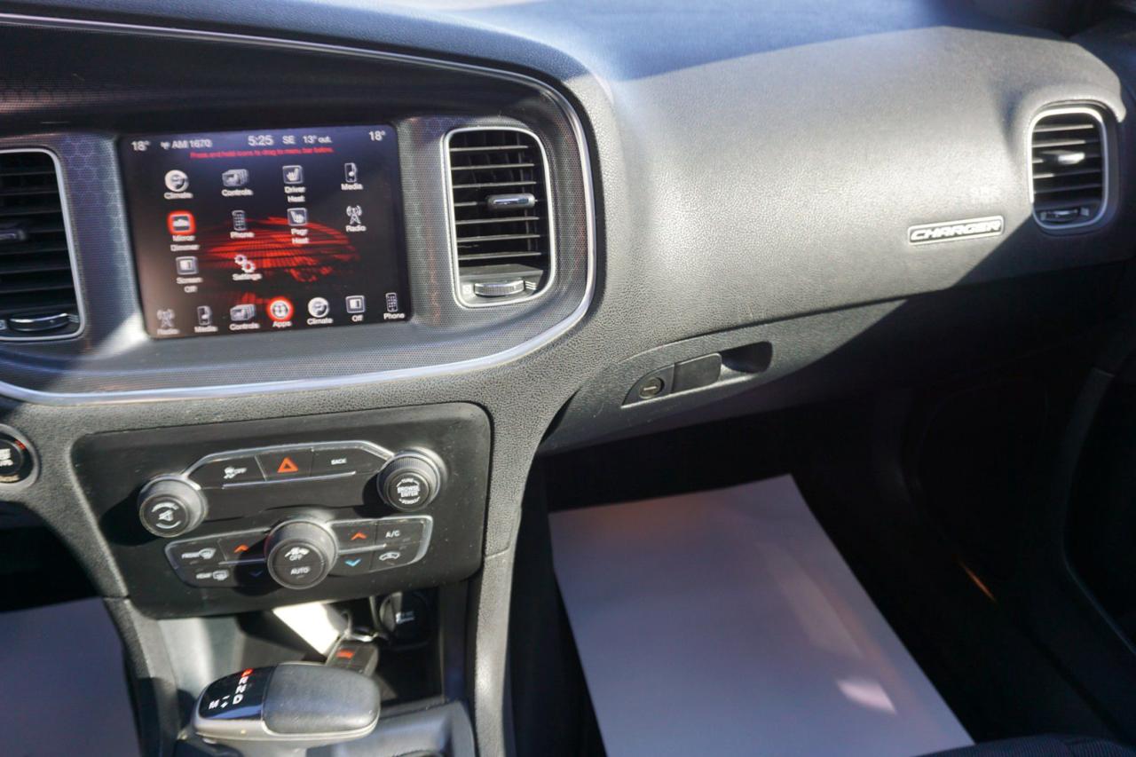 2016 Dodge Charger 3.6L V6 SXT CERTIFIED *DODGE MAINTAIN* SUNROOF BLUETOOTH HEATED SEAT CRUISE ALLOYS - Photo #11