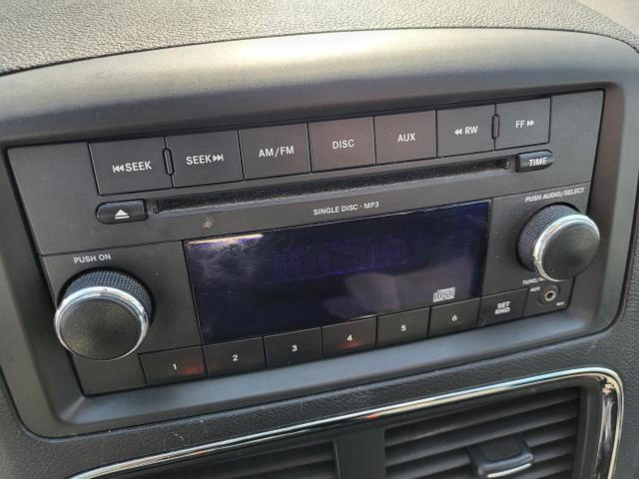 2015 Dodge Grand Caravan SE Photo12