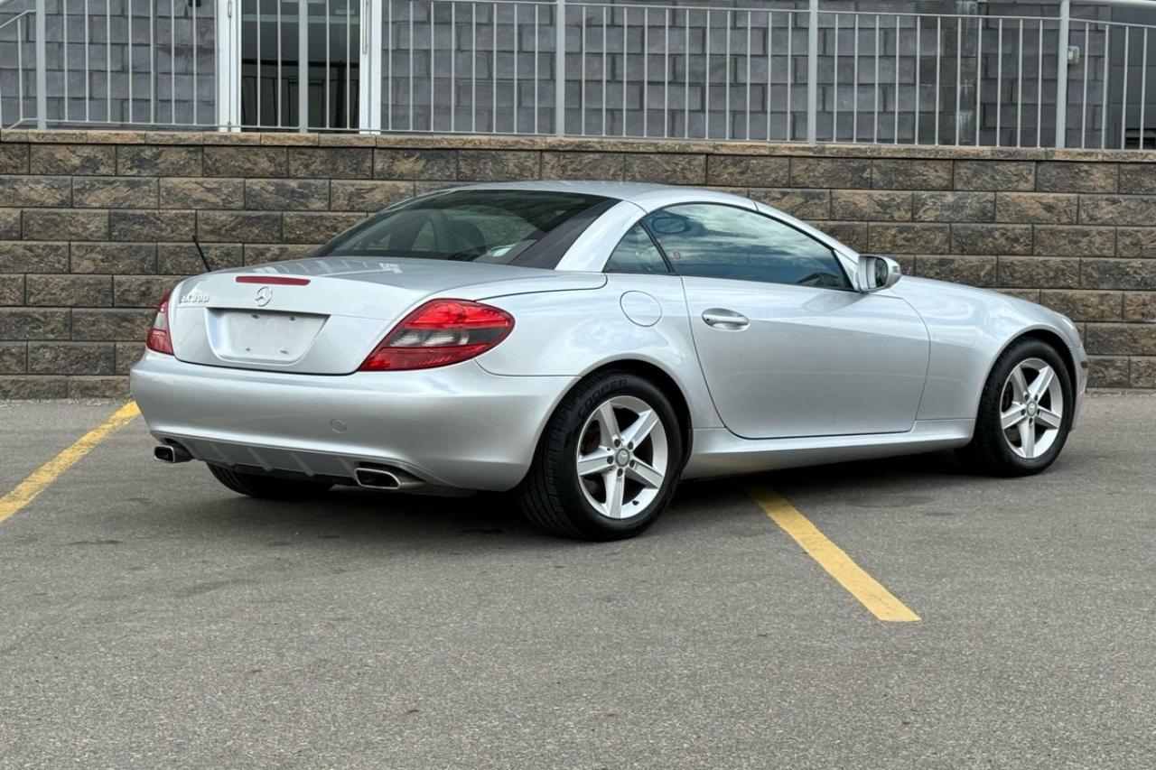 2009 Mercedes-Benz SLK 2dr Roadster 3.0L | DEMO SPECIAL Photo4