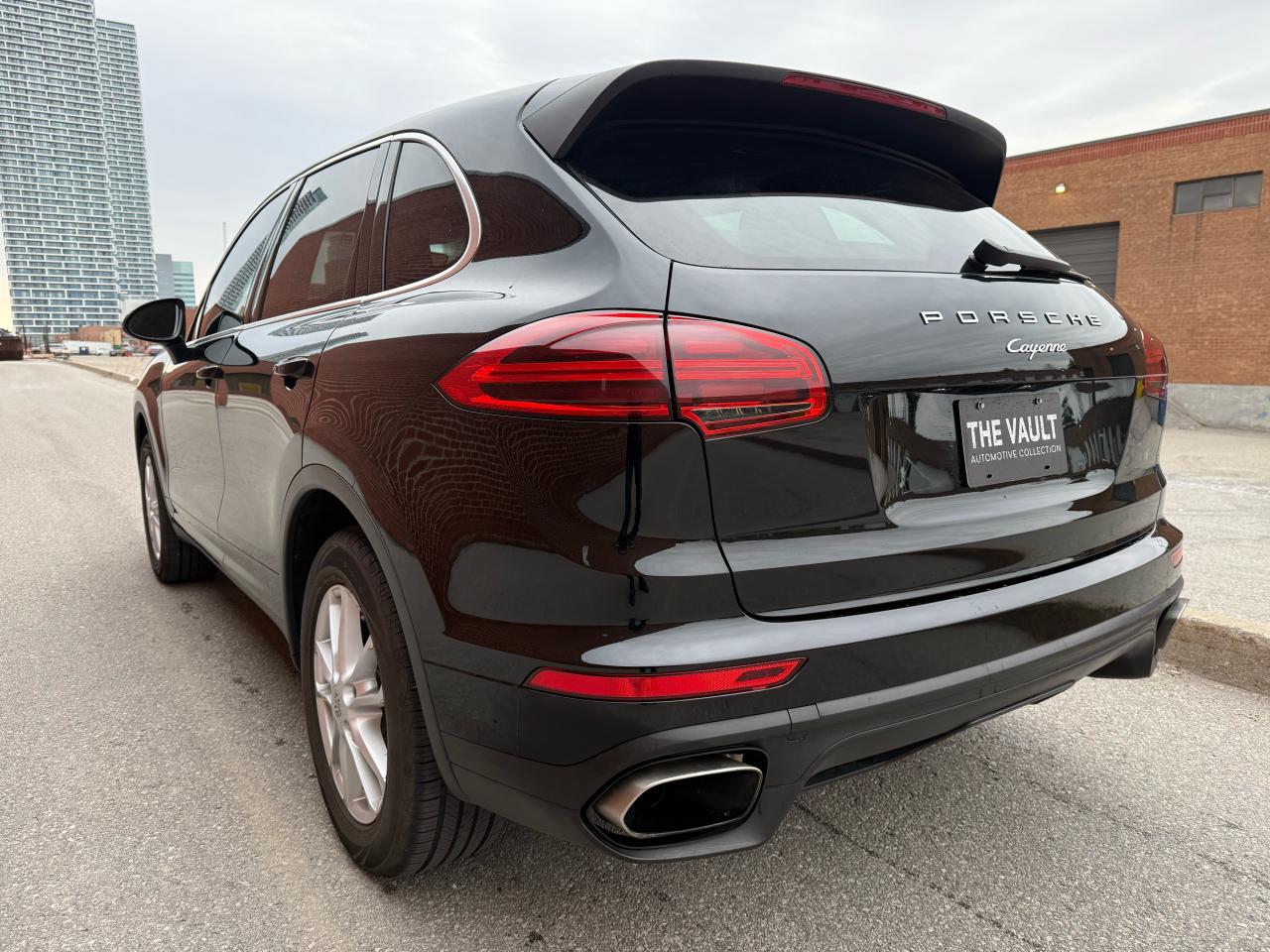 2016 Porsche Cayenne  - Photo #7