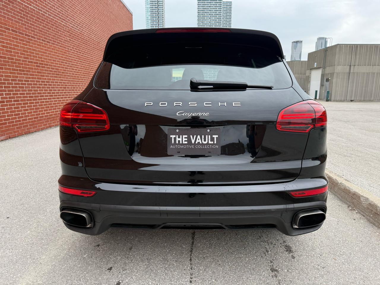 2016 Porsche Cayenne  - Photo #8
