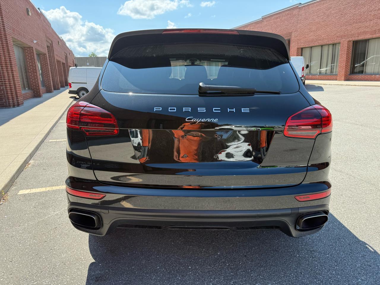 2016 Porsche Cayenne  - Photo #4
