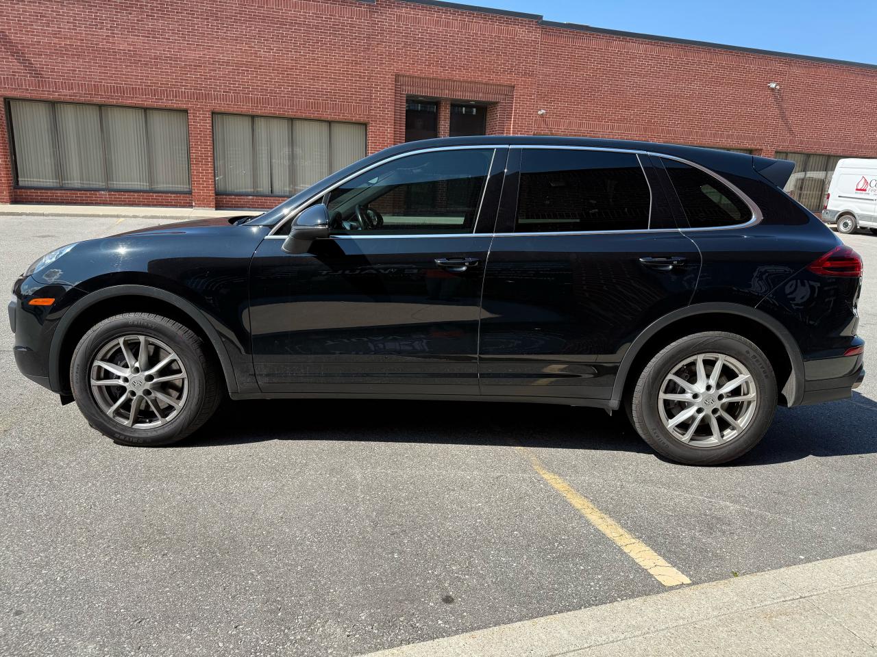 2016 Porsche Cayenne  - Photo #6