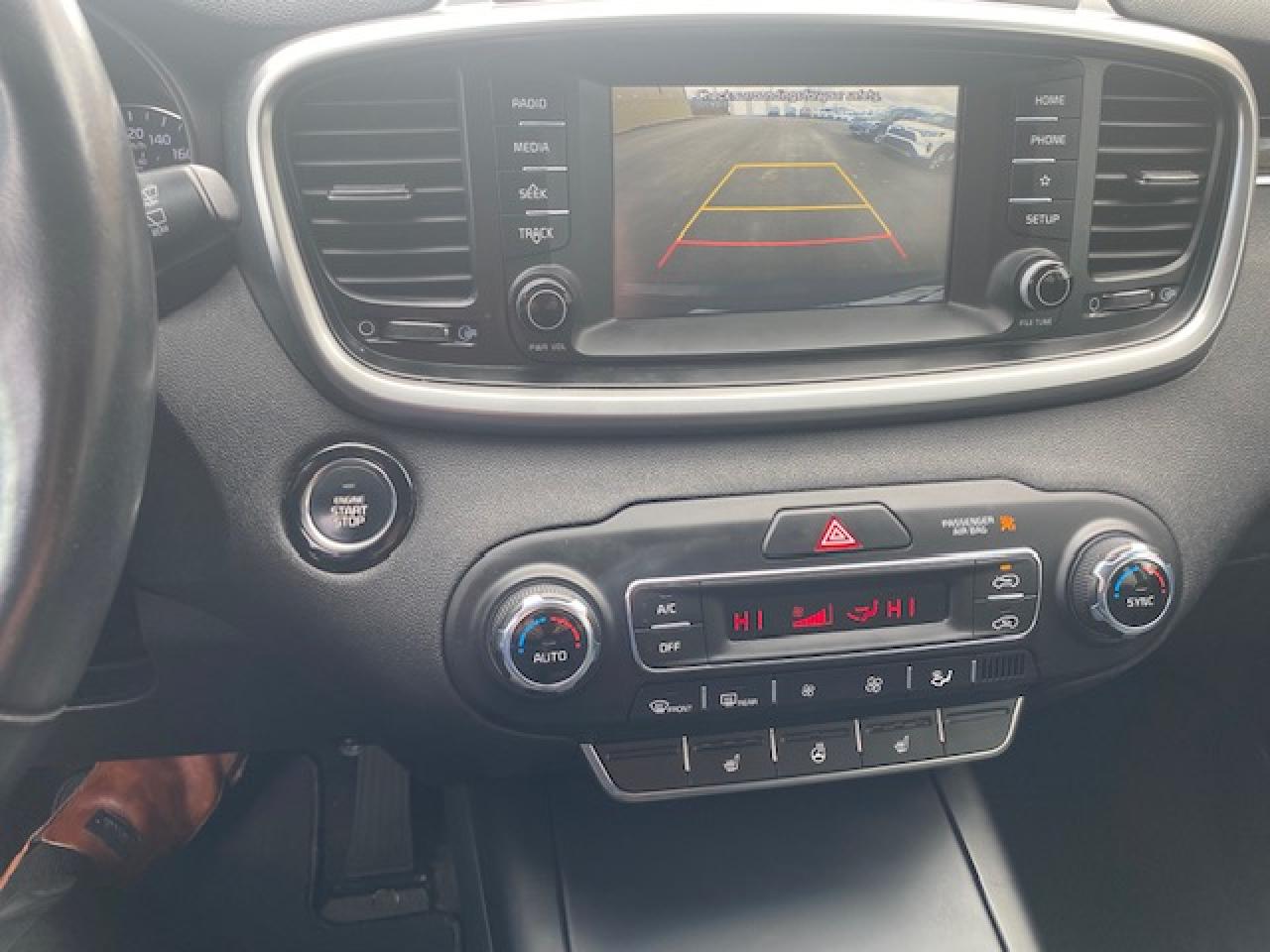 2020 Kia Sorento LX+ AWD - Photo #11