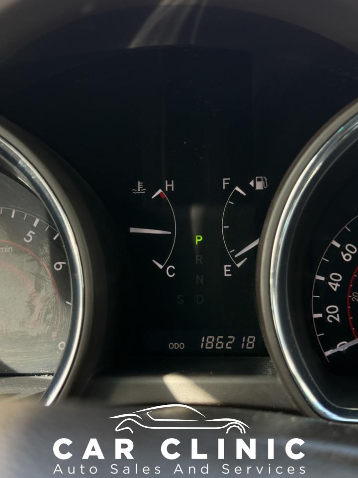 2010 Toyota Highlander  - Photo #21