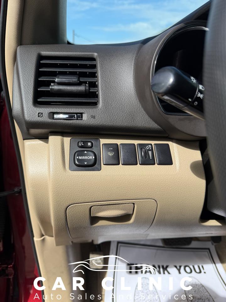 2010 Toyota Highlander  - Photo #17