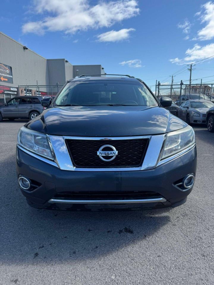 2015 Nissan Pathfinder  - Photo #2