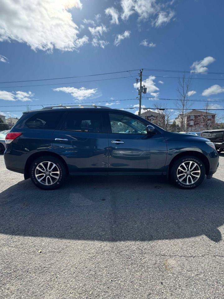 2015 Nissan Pathfinder  - Photo #3