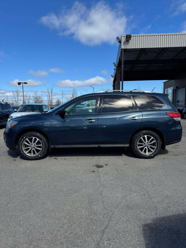 2015 Nissan Pathfinder  - Photo #4