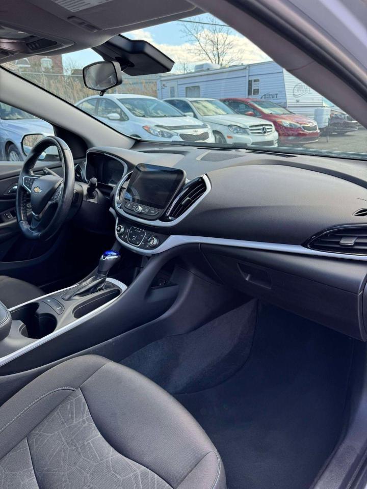 2018 Chevrolet Volt  - Photo #7