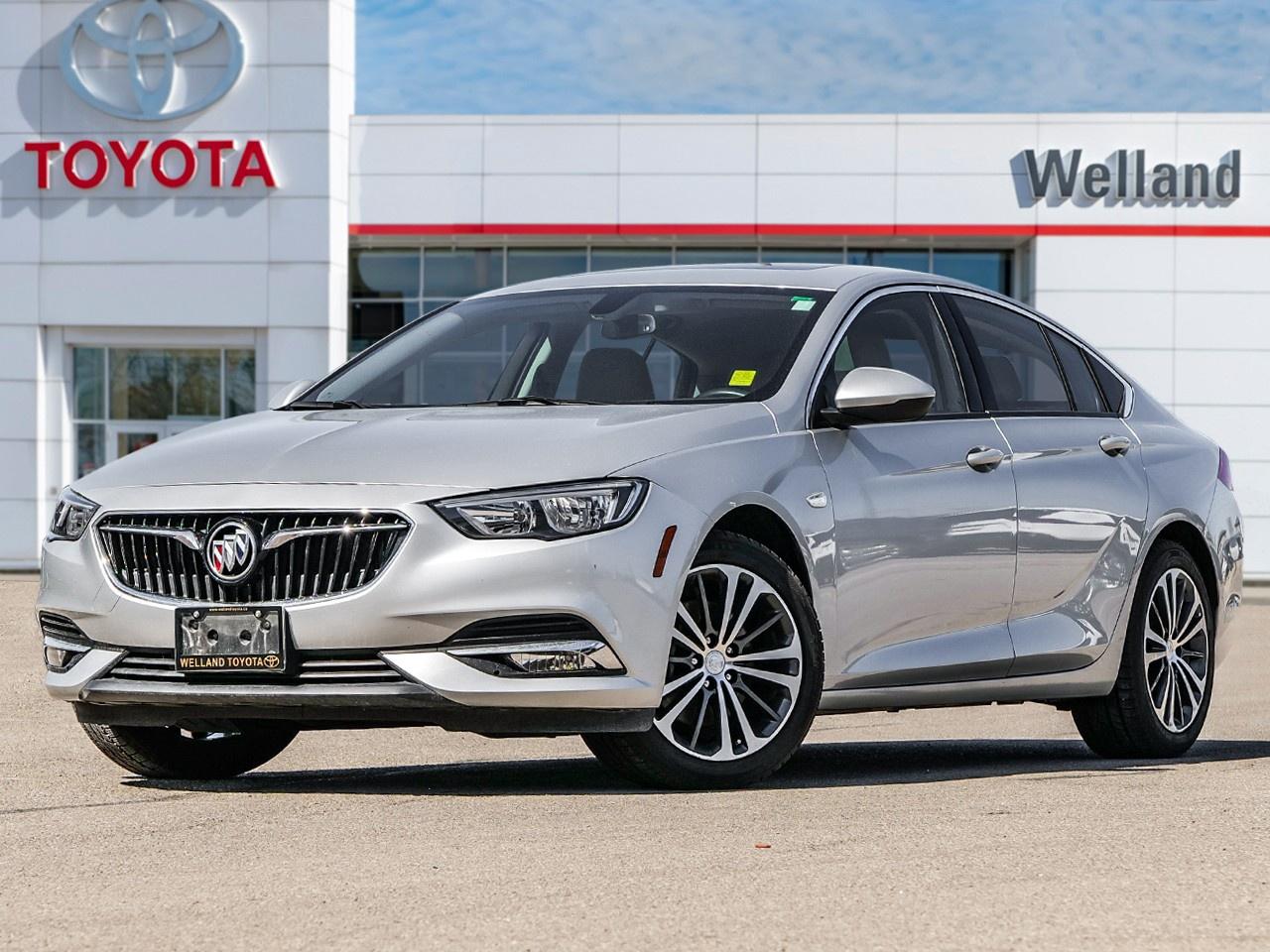 Used 2018 Buick Regal Sportback Essence APPLE CARPLAY/ANDROID AUTO. HEATED STEERING WHEEL. MOON ROOF. for sale in Welland, ON