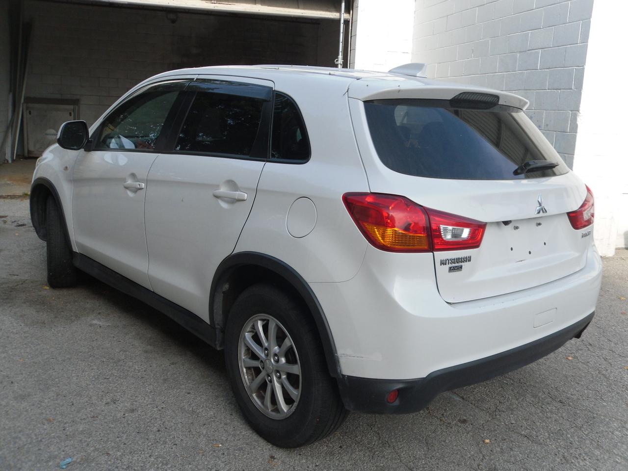 2017 Mitsubishi RVR SE AWC - Photo #4