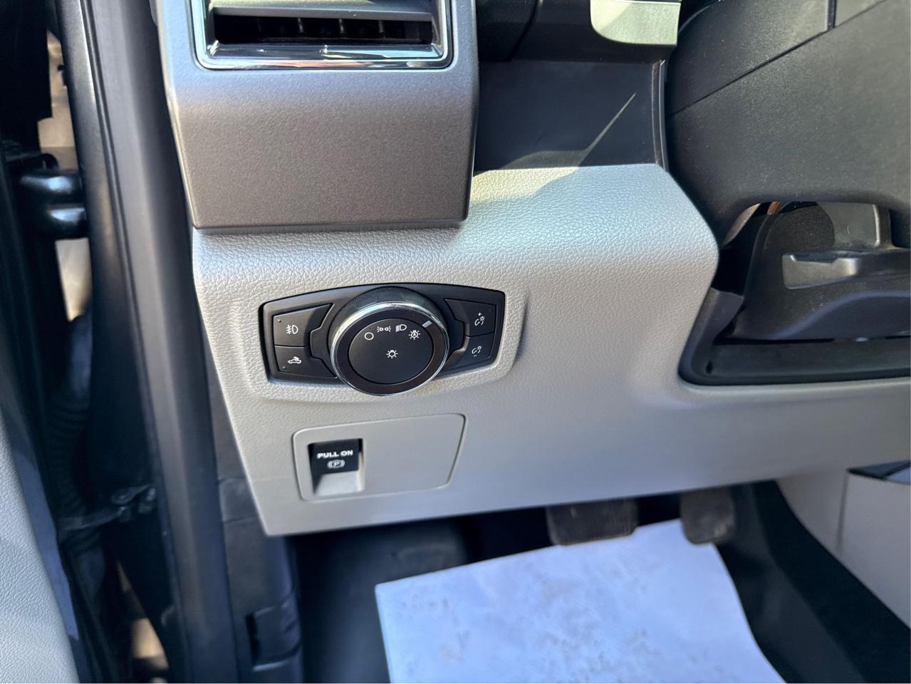 2017 Ford F-150 XLT - Photo #17