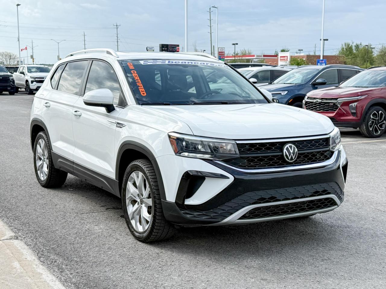 2022 Volkswagen Taos Comfortline 1.5L 4CYL TURBO, AWD COMFORTLINE, HEATED LEATHER SEATS, SUNROOF WIRELESS CHARGING, ADAPTIVE CRUISE CONTROL, 18" ALLOY WHEELS Photo