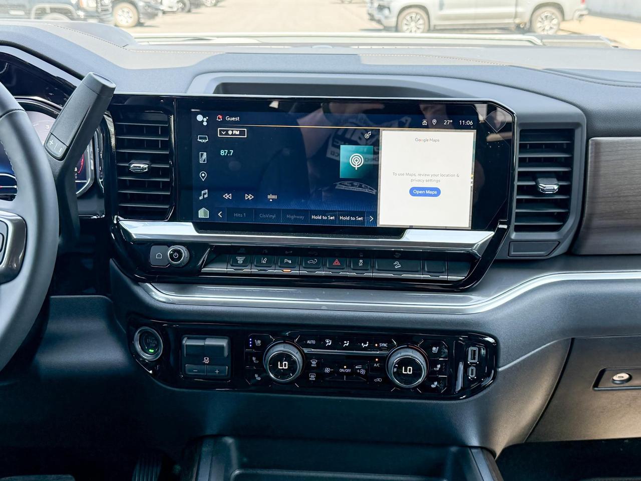 2025 Chevrolet Silverado 2500 HD High Country 6.6L DURAMAX WITH REMOTE START/ENTRY, SUNROOF, HEATED SEATS, HEATED STEERING WHEEL, VENTILATED SEATS, BOSE SOUND SYSTEM, POWER UP/DOWN TAILGATE Photo