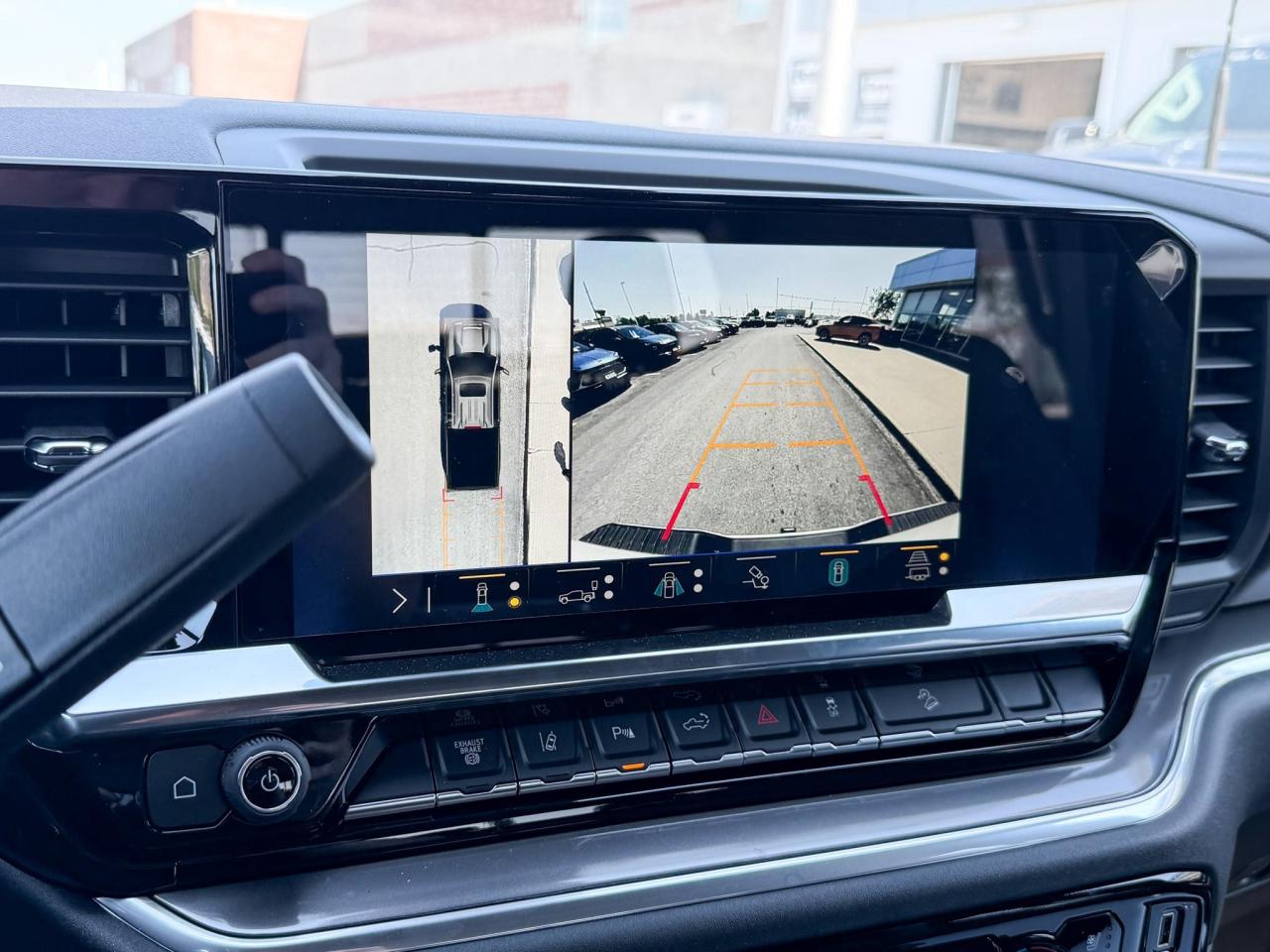 2025 Chevrolet Silverado 2500 HD High Country 6.6L DURAMAX WITH REMOTE START/ENTRY, SUNROOF, HEATED SEATS, HEATED STEERING WHEEL, VENTILATED SEATS, BOSE SOUND SYSTEM, POWER UP/DOWN TAILGATE Photo