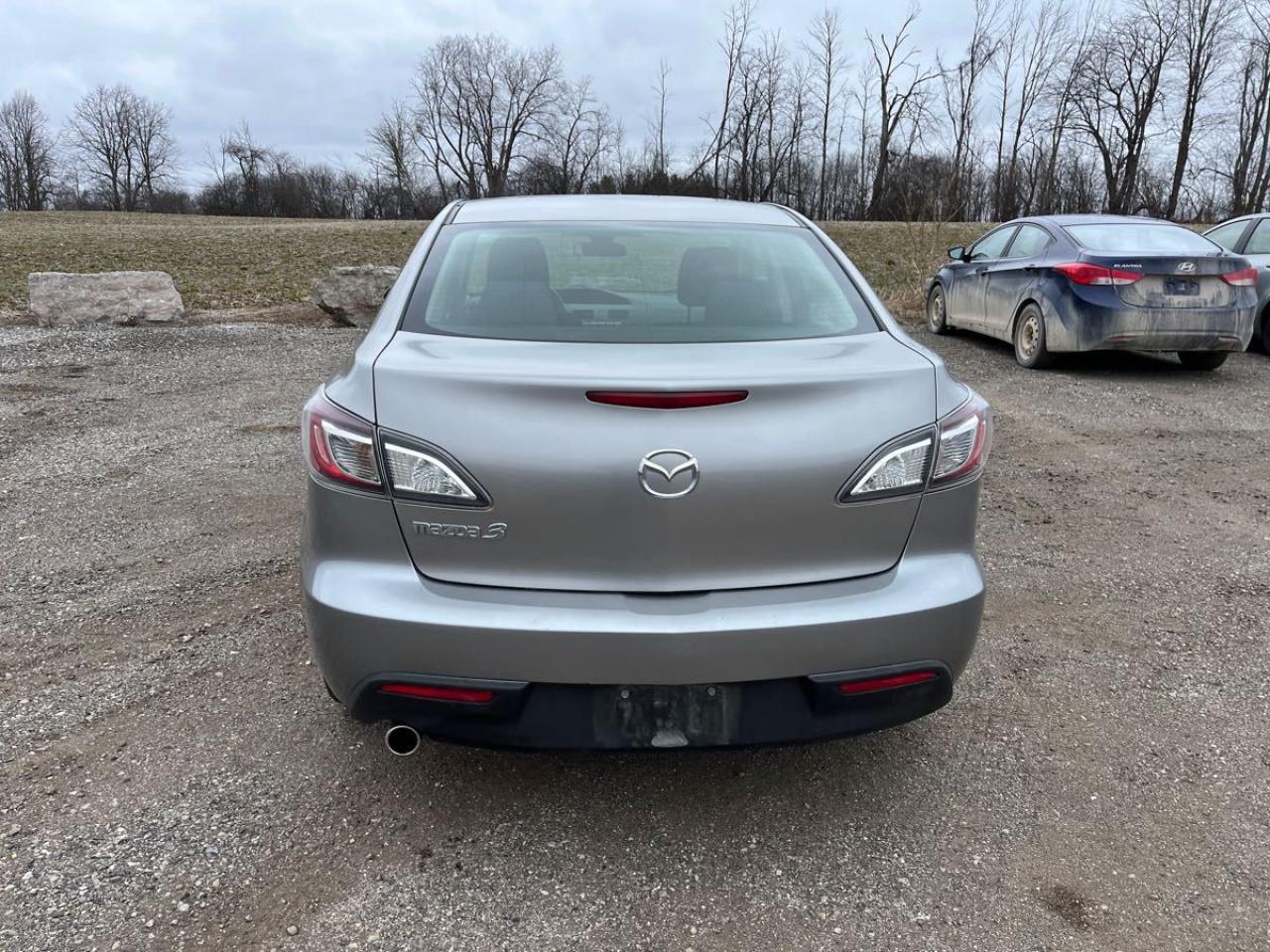 2011 Mazda MAZDA3 GS Photo3