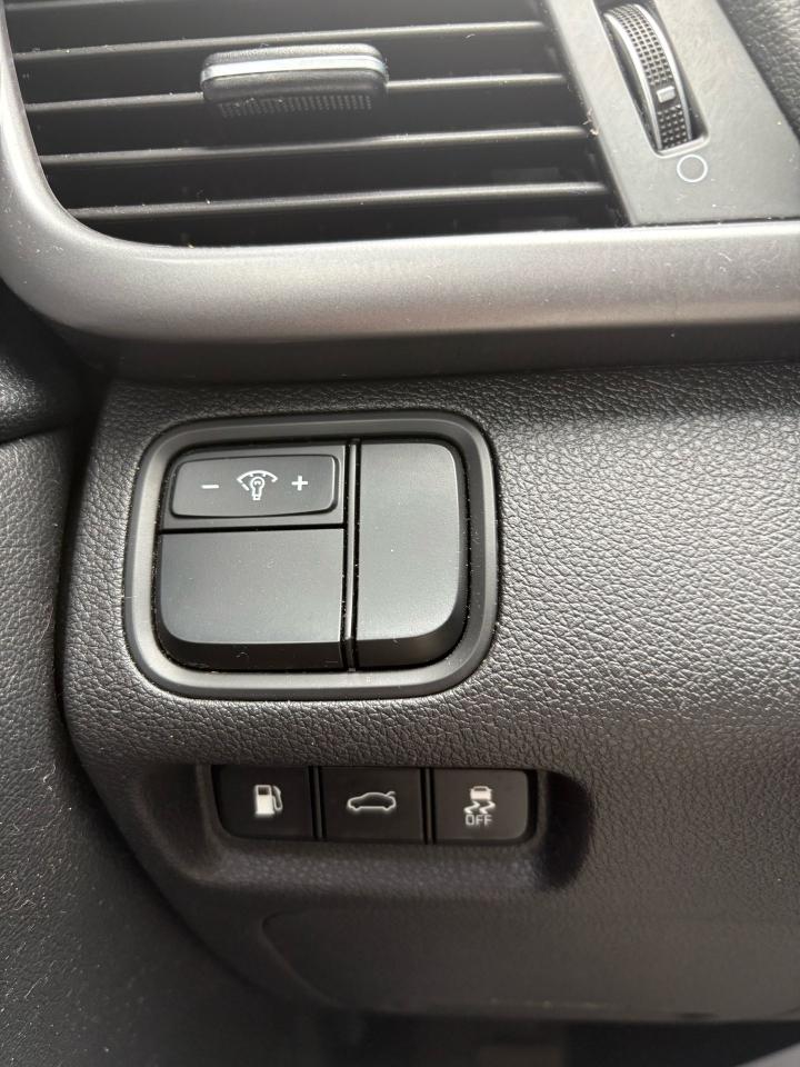 2016 Kia Optima LX+ - Photo #13