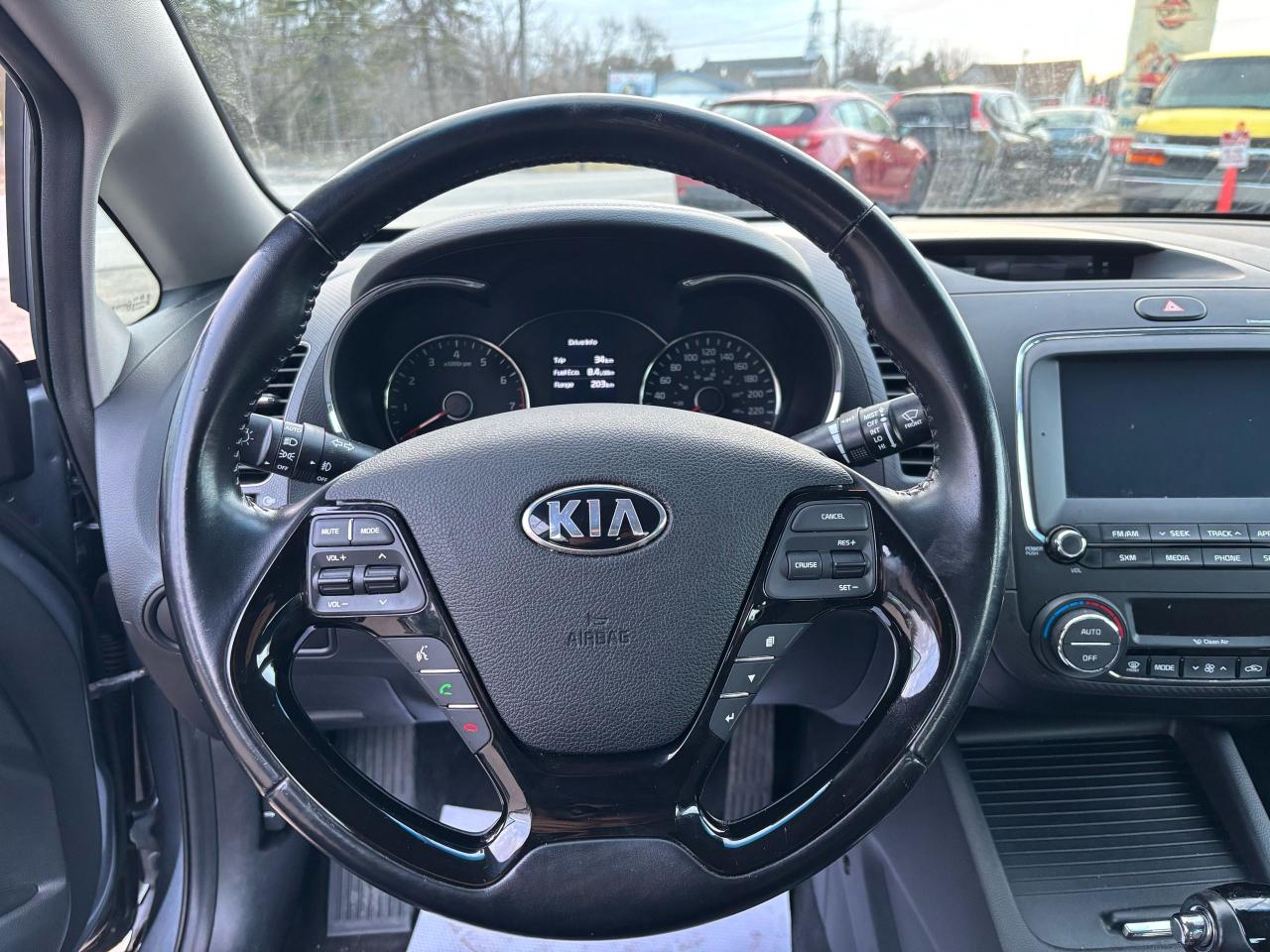 2017 Kia Forte EX - Photo #9