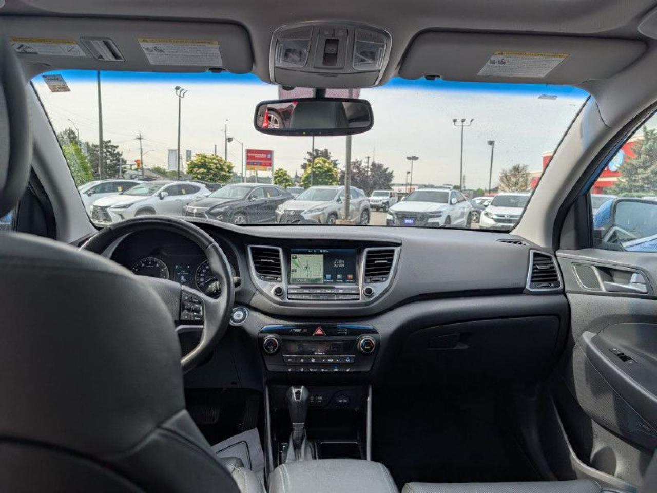 2017 Hyundai Tucson Luxury  **PANO ROOF - AM ALLOYS** Photo