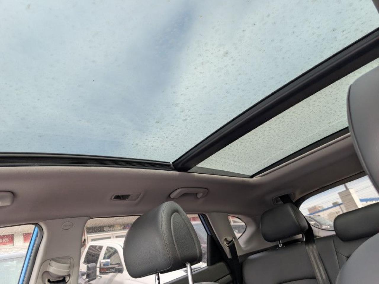 2017 Hyundai Tucson Luxury  **PANO ROOF - AM ALLOYS** Photo