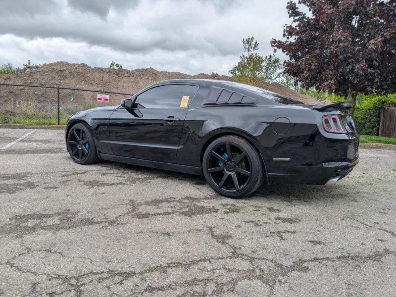 2014 Ford Mustang GT Premium  **GLASS ROOF - LOWERED** Photo2