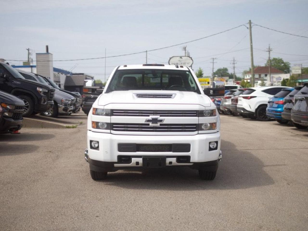 2019 Chevrolet Silverado 3500HD LT  **DURAMAX DUALLY** Photo4