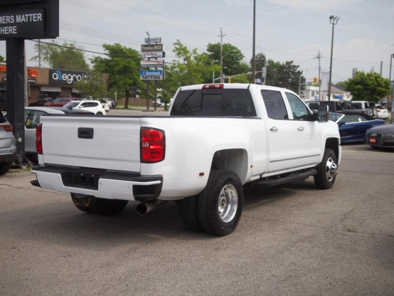 2019 Chevrolet Silverado 3500HD LT  **DURAMAX DUALLY** Photo3