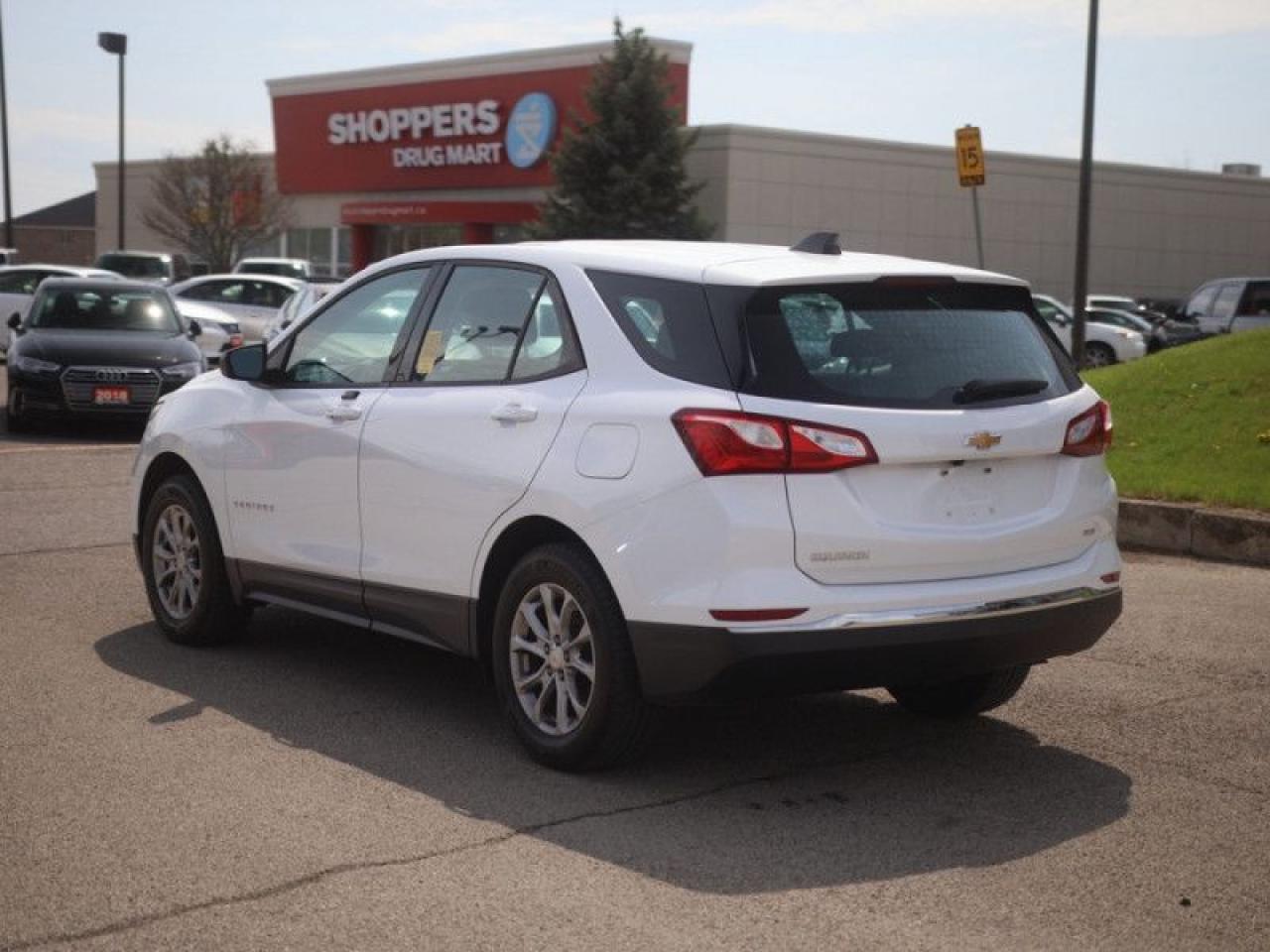 2018 Chevrolet Equinox LS  **28 SERVICE RECORDS!!!** Photo2