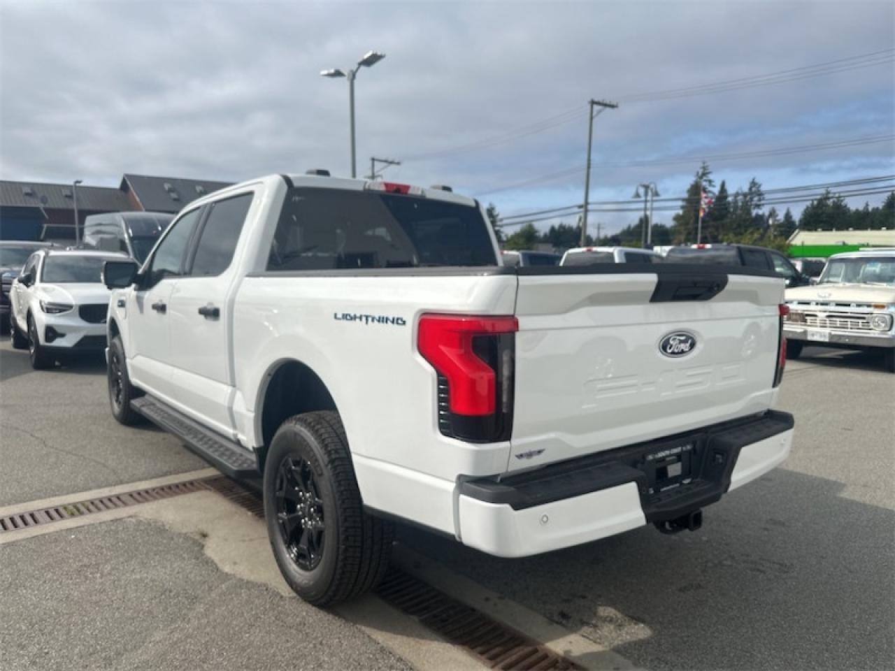 2025 Ford F-150 Lightning XLT  - Tailgate Step Photo
